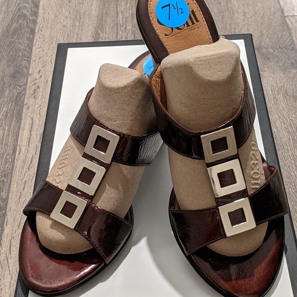 SOFFT Brown Patent Sandals 7.5 M - Picture 2 of 9